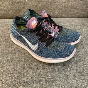 Nike Free RN Flyknit Running Sneakers Women Size 7